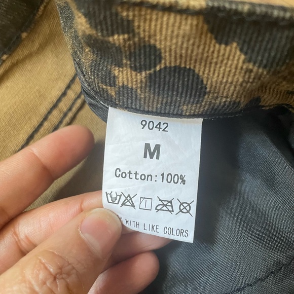 Leopard Print Flare Jeans - Picture 5 of 9